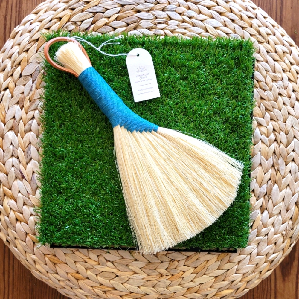 NWT Handmade Artisan Appalachian style hand broom and leather dustpan - Picture 2 of 6